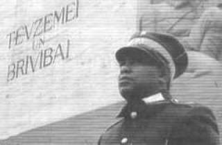Почему Чеверс не любит негров?