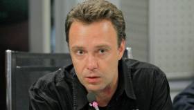 Михаил Михайлин утверждает, что он не уволен, а ушел в творческий отпуск.