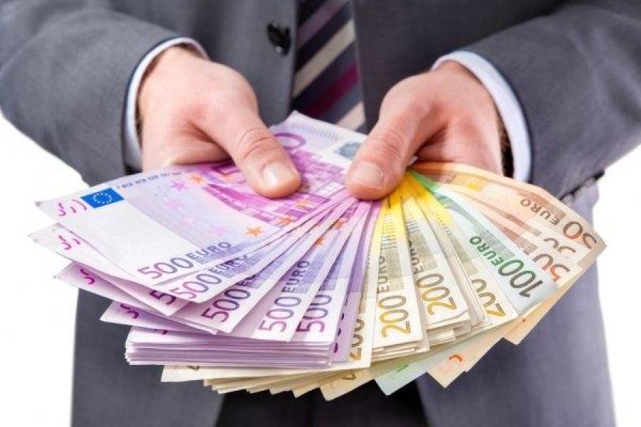 Минимальный размер пособия за простой составит 330 евро, максимальный - 1000 евро