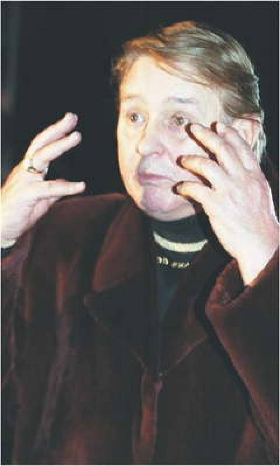 Отношение к Роману Виктюку и его театру было и остается неоднозначным...