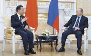 Вэнь Дзябао и Владимира Путина волнует долларовая проблема.