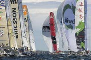 Эти яхты-красавицы, участницы регаты Volvo Ocean Race 2008/2009, привлекли внимание сотен тысяч туристов в Стокгольме.
