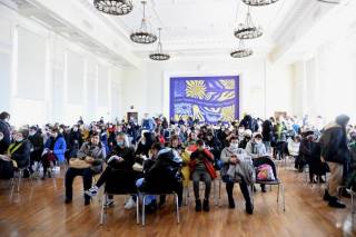 Число зарегистрированных в Латвии украинских беженцев приблизилось к 28 тысячам