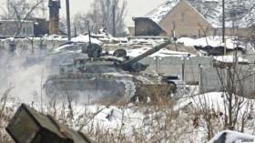 Сегодня, 9 декабря, на востоке Украины начал действовать &quot;режим тишины&quot;, введенный президентом страны Петром Порошенко. Это является попыткой начать исполнение мирных договоренностей, достигнутых в Минске 5 сентября.