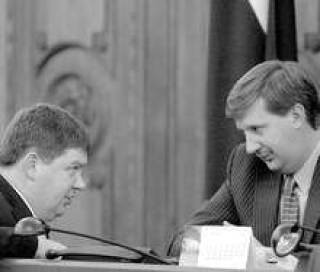 Андрей Клементьев (справа) предполагает, что представители правящих партий не умеют считать.