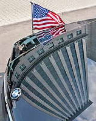 ЮКОС умрет в Америке?