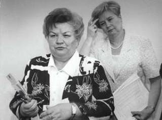 Одним банком меньше.Одним филиалом больше