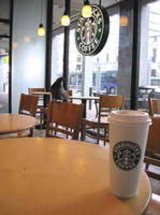 Глобальная сеть кофеен Starbucks началась с инновационной идеи.