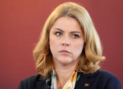 Премьер пригрозила техническим правительством