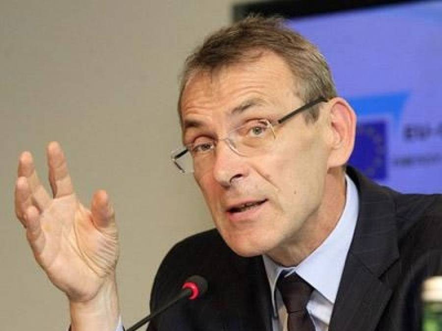 Андрис Пиебалгс стал советником президента по экономике