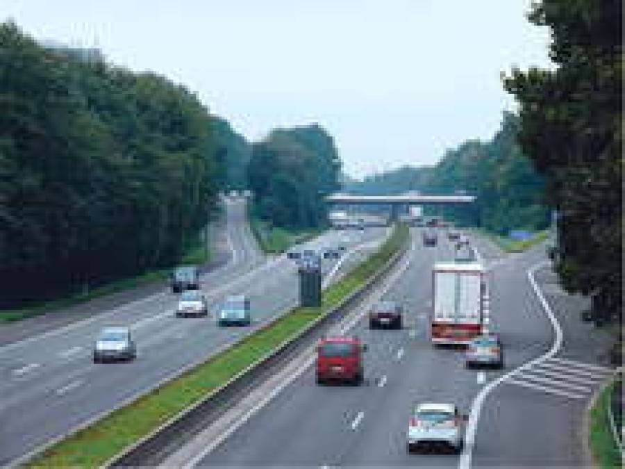 В строительстве автобанов большинство европейцев равняются на Германию.