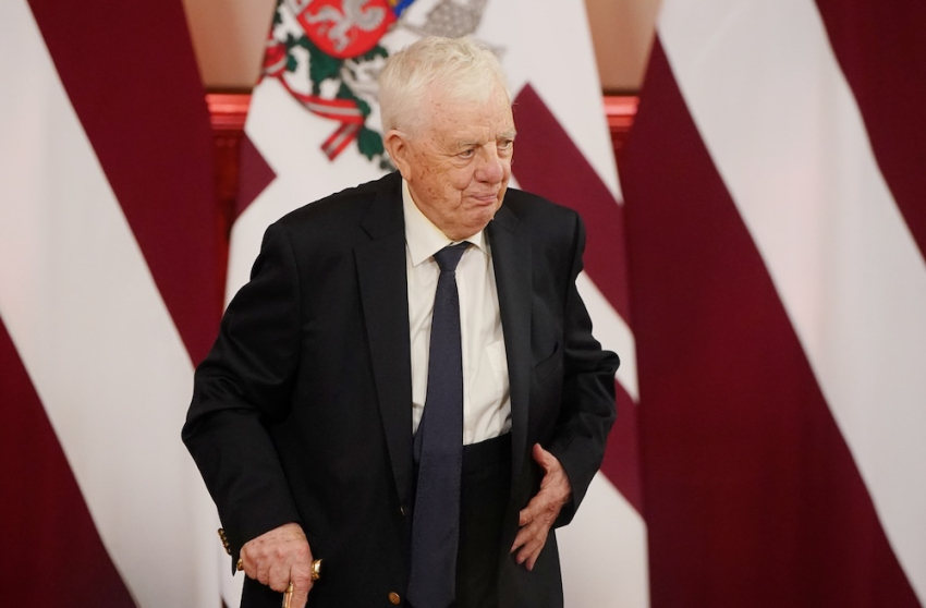 Организаторы не видят причин отказываться от Праздника песни с музыкой Паулса