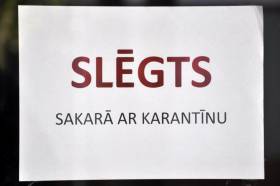 Министр экономики на следующей неделе предложит правительству принять решение об открытии всех магазинов