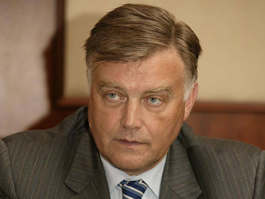 Глава РЖД: Россия и Европа пляшут под дудку США