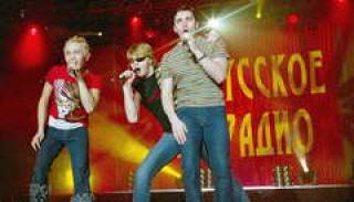 Поддержать “Русское радио” в Ригу приезжали суперзвезды российской	 эстрады.