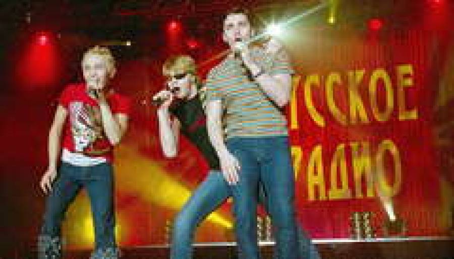 Поддержать “Русское радио” в Ригу приезжали суперзвезды российской	 эстрады.