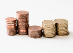 В консолидированном совокупном госбюджете образовался дефицит