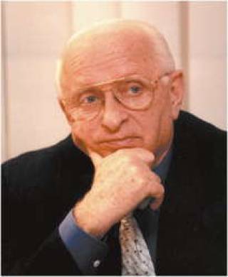 Серебристый Лис родился в Риге