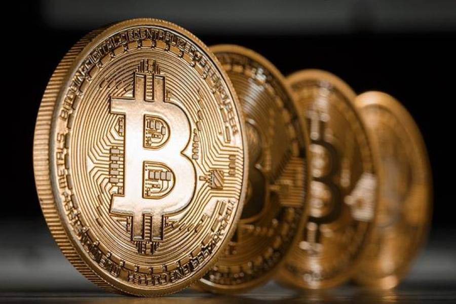 В Японии будут выплачивать часть зарплат в биткоинах