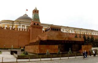 В Москве закрывают мавзолей с телом В. И. Ленина