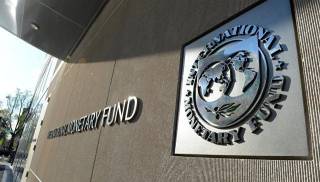 Украине МВФ даст 2,3 млрд долларов