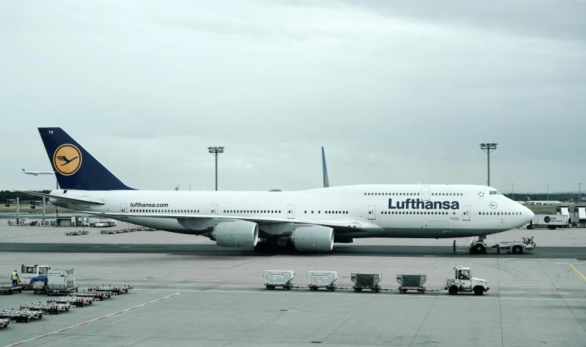 Прибыль Lufthansa во втором квартале более чем удвоилась