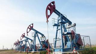 Нефть дешевеет