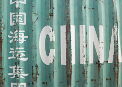 Падение цен на китайский импорт затронет и латвийские предприятия