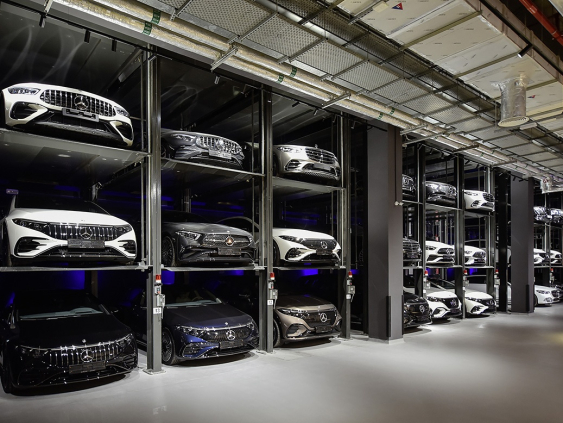 Прибыль Mercedes-Benz упала более чем на 30%: виноваты США и Китай