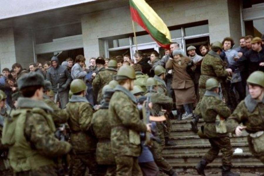 Литовский суд оправдал командиров ОМОНа, которые в 1991 году захватили телецентр