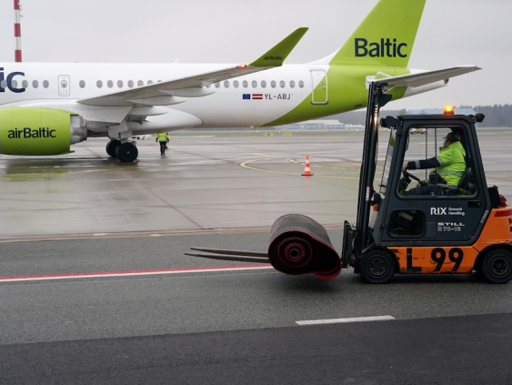 Fitch снизило рейтинг авиакомпании airBaltic до CCC+