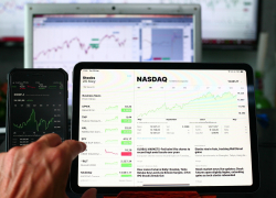 Латвия снова занимает: на рынок выходит новый выпуск облигаций