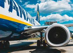 Прибыль Ryanair за год снизилась на 16%
