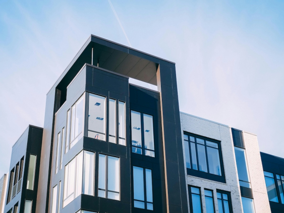 Квартиры в новых домах покупают, но не много