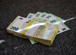 В конце февраля в бюджете был профицит 425,4 млн евро