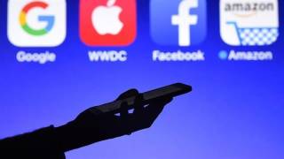 Налог на Airbnb и Facebook: в Латвии обсуждают введение цифрового налога