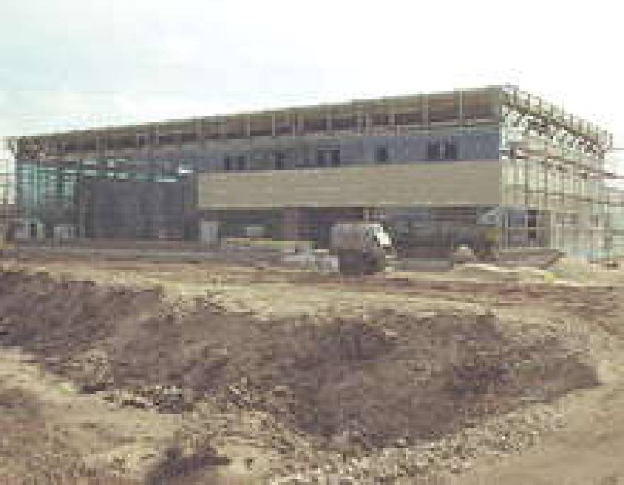 Строительство новых промышленных объектов пока еще не идет на должном уровне.