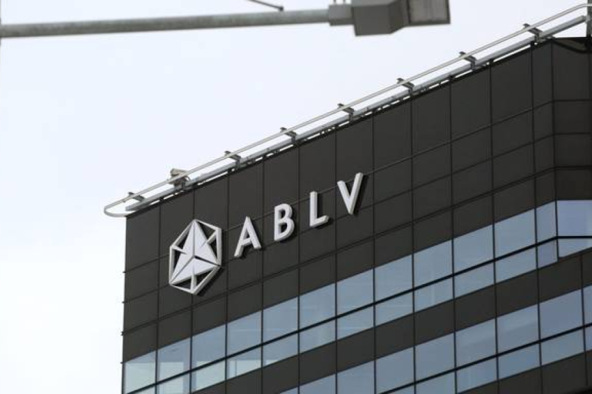 Минфин США объявил о снятии санкций с латвийского банка ABLV