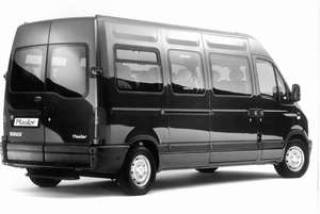 Renault Master Minibus. 