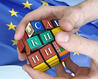 США и ЕС грозят России новыми санкциями