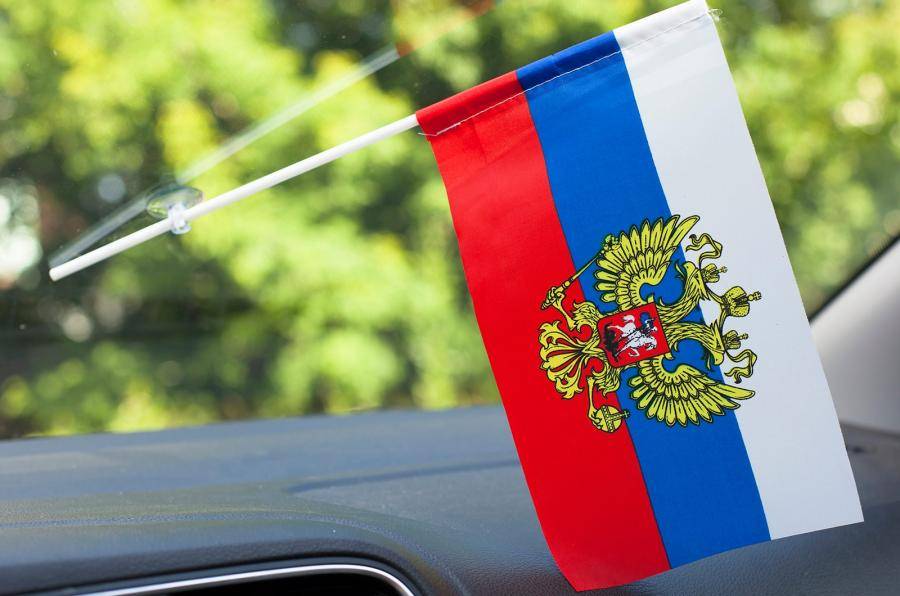 Депутат о ВНЖ: на место латышских семей въезжают приспешники Путина
