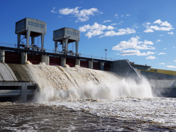 Latvenergo планирует построить резервный водосброс у Плявиньской ГЭС в Айзкраукле
