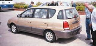 Корейское чудо. Kia Carens претендует на лавры &quot;Автомобиля 2001 года&quot;.