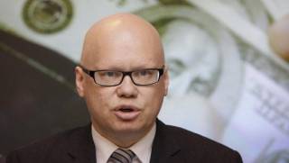Лавров: Резервный фонд России &quot;доедят&quot; уже в 2017 году
