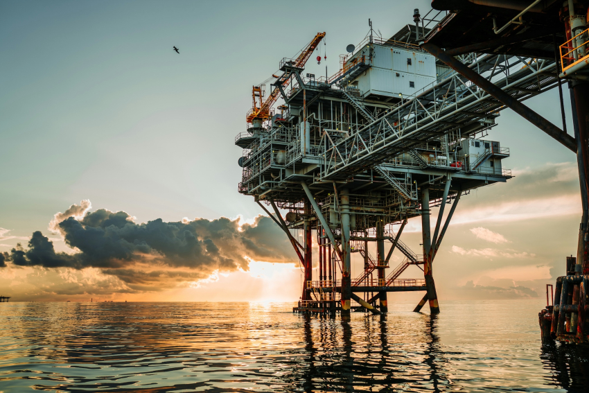 Почему нефть подешевела после переговоров США и Ирана