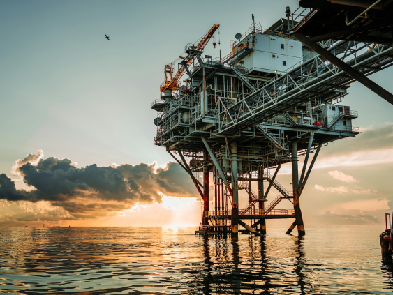Почему нефть подешевела после переговоров США и Ирана