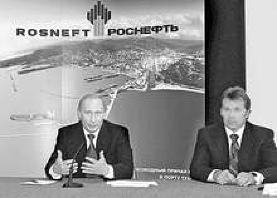 С.Богданчиков (справа) и президент РФ В.Путин сходятся в стратегических взглядах.