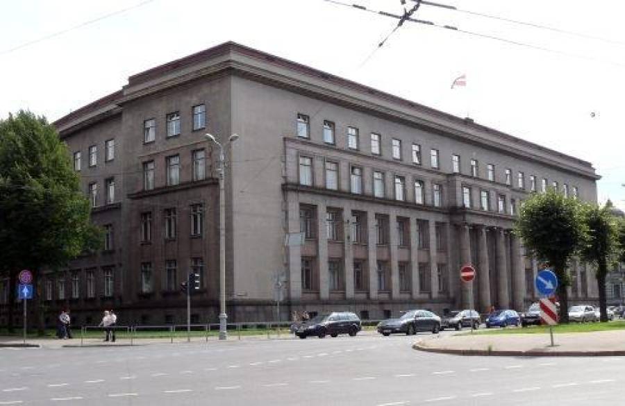 Кабинет министров: как медом намазано. 