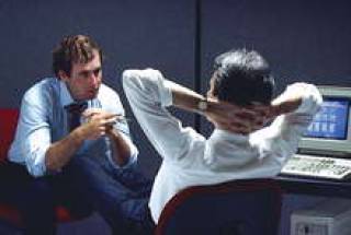 Потеря информации из компьютерной базы может парализовать работу компании на долгое время