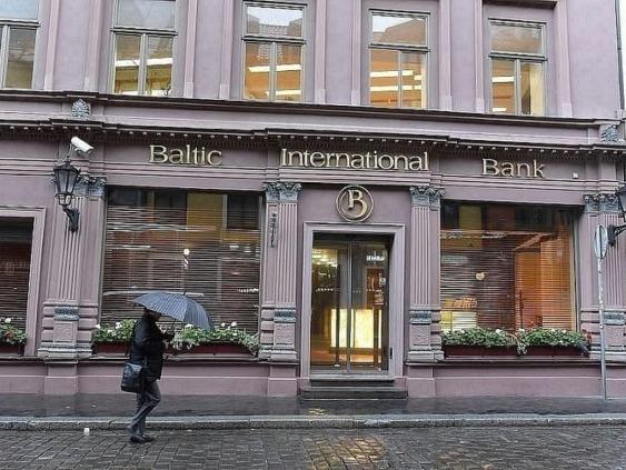Банк Латвии применил наказание к бывшим сотрудникам «Baltic International Bank»